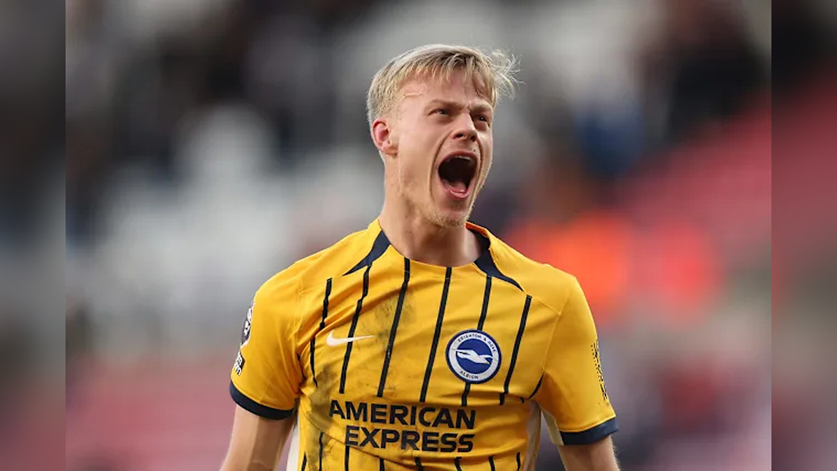 Tottenham Prepare Aggressive New Offer for Jan Paul van Hecke After Brighton Rebuffs First Bid, Triggering Fierce Transfer Clash Across London and the South Coast