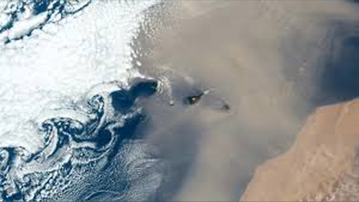 Scientists in Italy Reveal That Researchers Uncover Shocking Evidence That Asteroid-Level Heat Created Mysterious Libyan Desert Glass Across Egypt and Libya in Ancient Sahara Study
