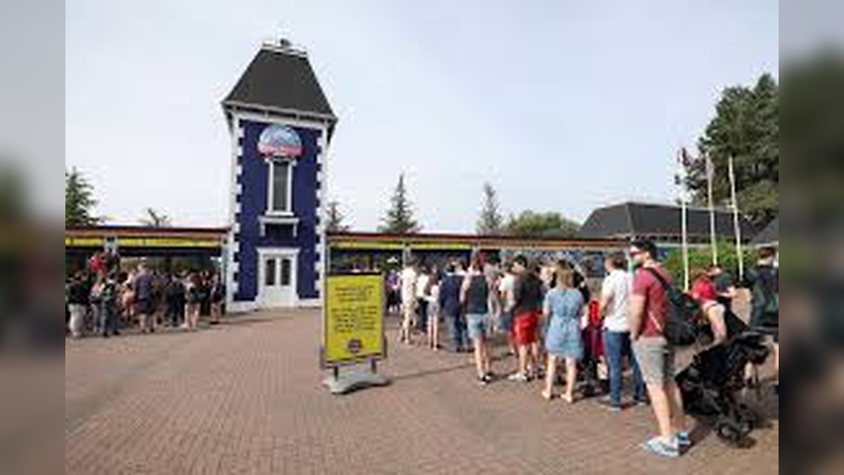 “Holidaymakers Discover That Savvy Families Slash Alton Towers Ticket Prices Dramatically by Booking Early Online in Staffordshire Theme Park Deal Trick”