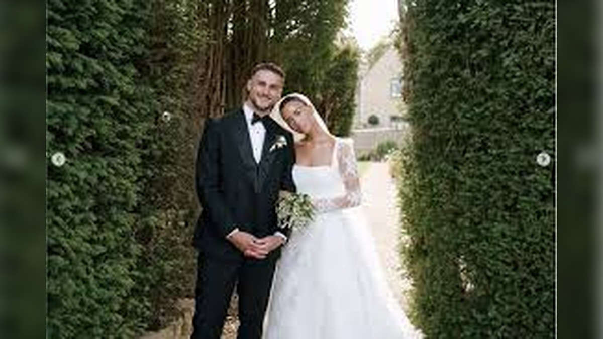 Roy Keane Stuns Guests as He Walks Daughter Leah Down the Aisle While Taylor Harwood-Bellis Marries Her in Lavish Kin House Wedding in Wiltshire, England